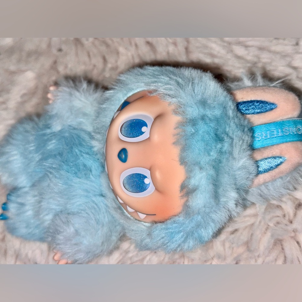 Labubu The Monsters Big Into Energy Hope - Picture 12 of 14